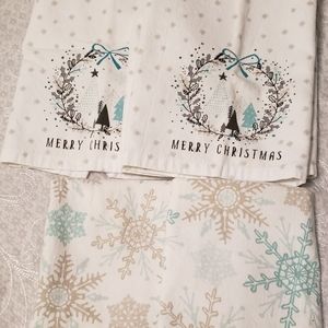 Set of 4 Christmas hand towels